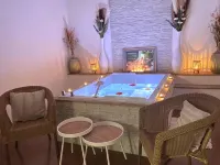 Logis Hôtel Restaurant Spa le Tosny - spa