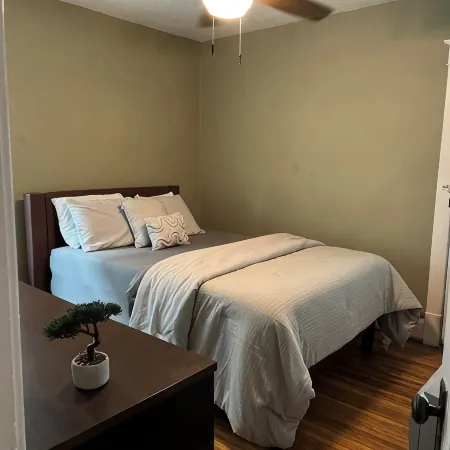 Charming 3-Bedroom Lower Unit Home in Buffalo