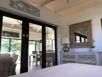 Villa Bali - Waterfront Villa - 100% Brand New!!