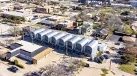 Cultural District Loft, Rooftop Terrace + Games -  Apartamentos vacacionales