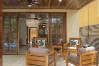 Villa Del Sol, steps to Dominical Beach with Private Pool! - Wi-Fi