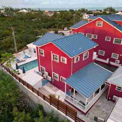 Forget your worries in this serene space. Pool view, top floor. Privacy gate. Hotel Exterior