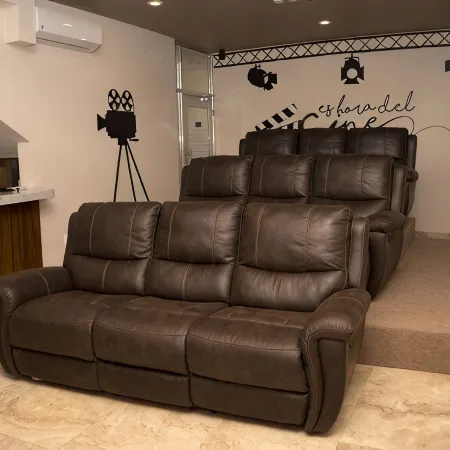 Amazing Views | Modern 1BR | Pools | Gym | Cinema | Netflix