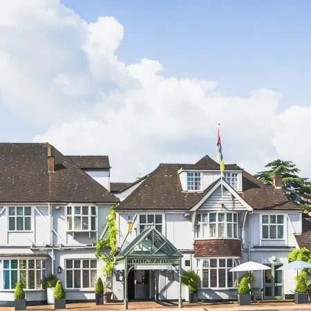 Cbh County Hotel