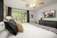 Cozy bungalow in charming Old Town Tomball - Kitchenette