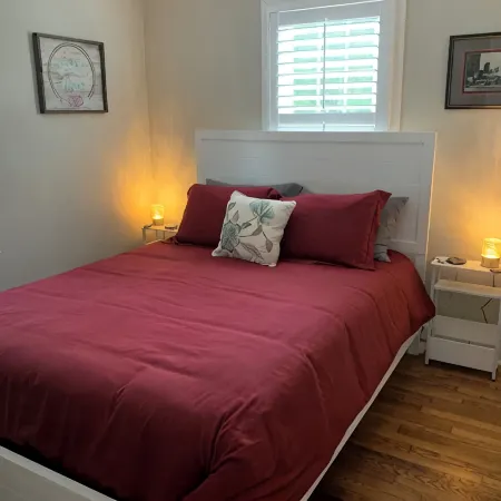 Location Location : Downtown Cary NC- Dog friendly, quaint, clean home