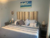 Beach Lovers, Oceanview, Cute 1 BR, 2 full BA condo in Surf City sleeps 5 - Pool