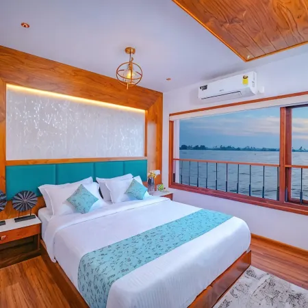 Beach Paradise Day Cruise Houseboat