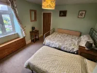 Character cottage (18c) on the edge of historic Belper Hoteles en Belper