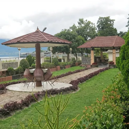 Darma Agung Beach Hotel Parapat