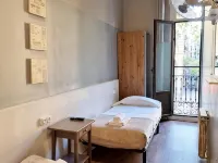 Paraiso Hostel Hotels near بوبل سيك