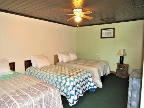 Lynnhurst Resort Condo #22 - Pontoon Rentals On Site!! - Wifi