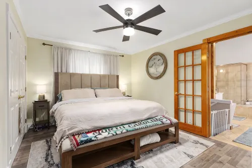 Cheerful, southwest-inspired heartland hideaway - 5-Star