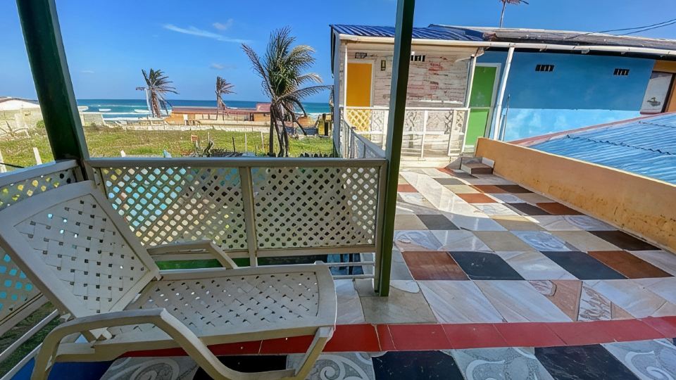 Yellow Moon Guesthouse & Apartments