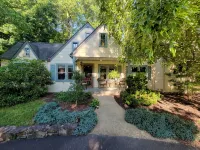 1660 Guest House; Waterfall, Creek, Large Deck, Fire Ring - 4-Star