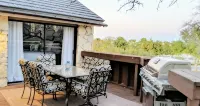 🌟LOCATION! Very Nice 2 BD 2BA Directly Across From Resort-Pool Grill Sleeps 6🏊 - 2 estrellas