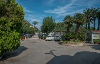 Le Palme Village - Parking