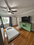 Mid-Century Modern - 3600sqft - 1 Mile to CBDHistoric Surroundings, Walk to CBD - balkon