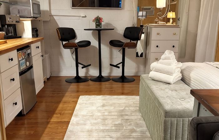Suite is 100 Yds from the Beach! Walking DistancePrivate Beach Access.