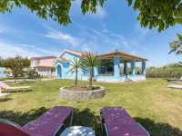 Villa Amorossa with Garden View & Shared Pool by Konnect, Roda Corfu Hotéis em Roda