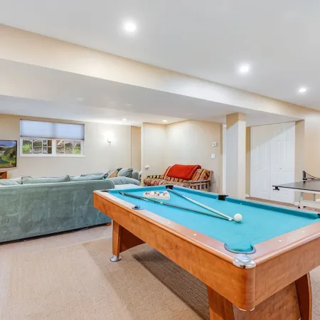 Masthope-Big Bear-Lackawaxen-Luxury 4 Bedroom-Game Room
