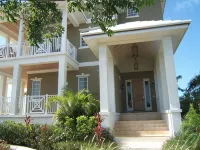 Luxury Home in Feb. Pt. with dip pool, spectacular ocean views, steps to beach - Kolam Renang