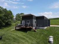 Quiet countryside shipping container home. Relax or enjoy outdoor recreation - 3-Sterne