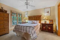 FIREFLY LODGE TRILLIUM 3 bed 3 bath in TRILLIUM Links & Lake, Cashiers, NC - Fitnessstudio