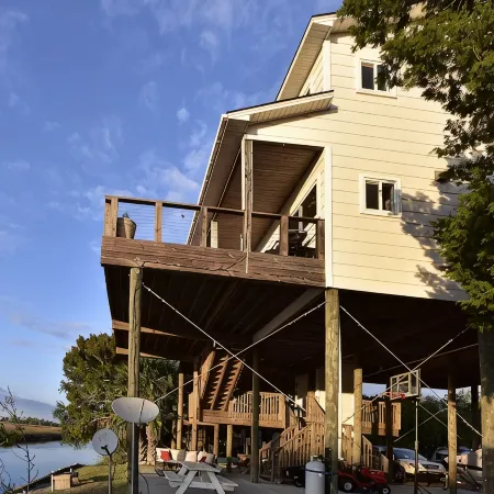 WATERFRONT Home  - Dolphins, Sunsets, Fishing, Kayaks, Canoe, Wildlife