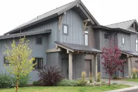 Wydaho Lodge is a Stylish and luxurious home near Jackson Hole and Grand Targhee - 4-stjärniga