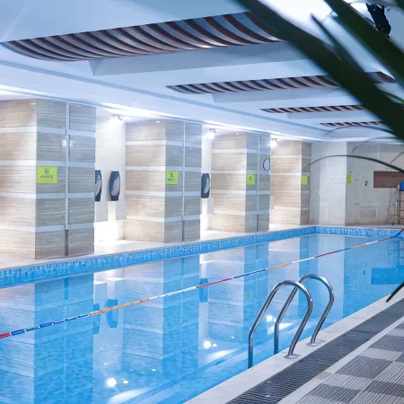 Celebrity City Hotel