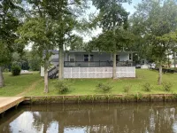 Inspirational Lake Front Escape - 3-Star