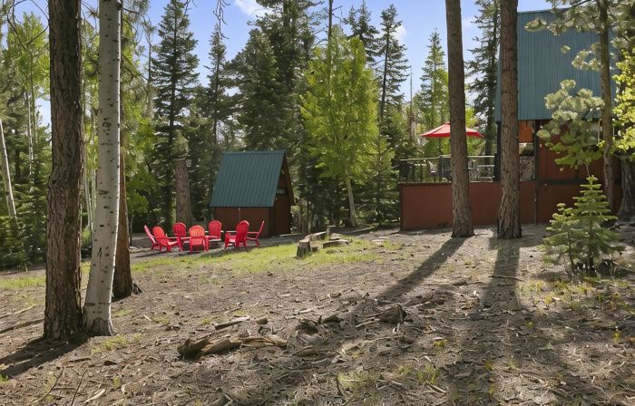 COZY🏡CABIN NEAR⛰BRIAN HEAD☀️ZION🌄BRYCE CANYON 🏞WITH📡Wi-Fi 🐶 PET FRIENDLY
