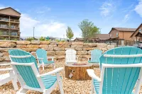 Luxury Lakeview Family Cabin: Hot Tub, Sauna, Game Rm, Sleeps 24+ - Boutique