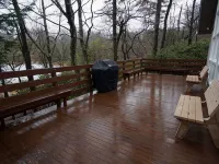 CREATE MEMORIES & RELAX  AT THE  BEAUTIFUL LAKE ESCAPE AT LAKE HARMONY !!! - balcony