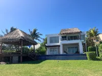 Breathtaking Ocean View Villa - Infinity Pools