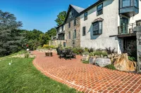 Secluded Chester County historic farmhouse and venue - 4-Star