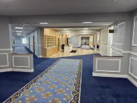 Holiday Lodge Hotel and Conference Center - 3-Star