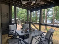 Swordfish Suite DOG friendly- Pup Shed Retreat - 4-Star