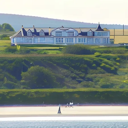 Cullen Bay Hotel