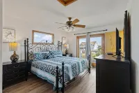 Corolla Oceanside in Whalehead - Heated Pool - 7BR/6.5BA - Short Walk to Beach! - 3-Star