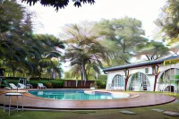 The Ad Lib Executive Lodge - Pools