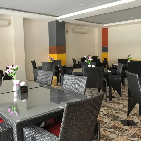 Mongonsidi Hotel