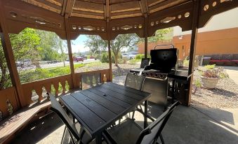 MainStay Suites - Wichita NE
