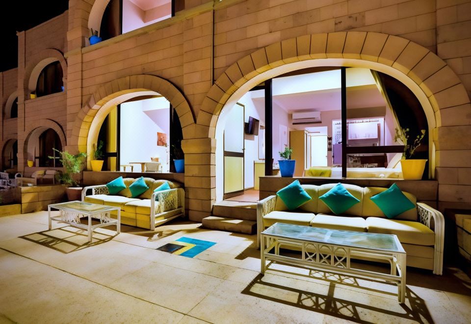 바스마 Executive Club 수영장