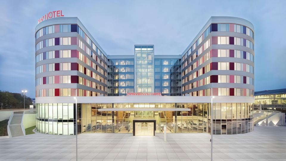 Mövenpick Hotel Stuttgart Airport
