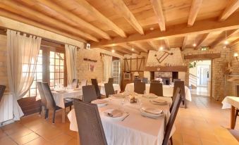 Logis Hotel-Restaurant les Collines 59 Route des crêtes