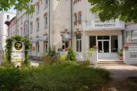 Providence Hotel Hotels near Les Jardins de la Terre