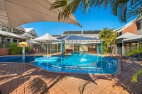 Broadwater Resort Como Hotels in Como