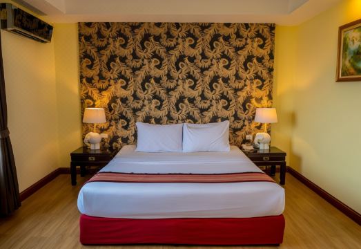 Atrium Boutique Resort Over view